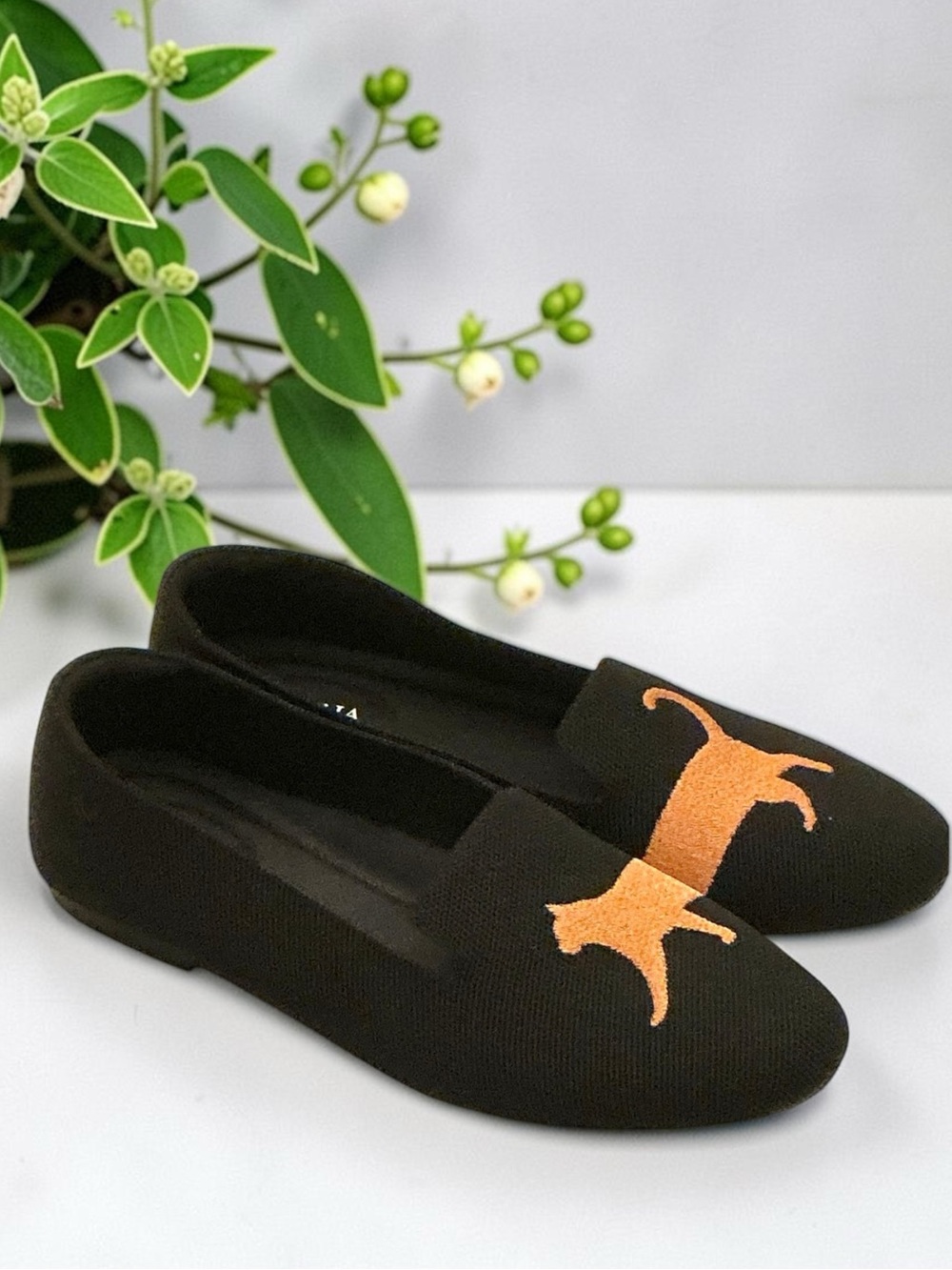 VIVAIA Audrey Orange Cat Embroidered Black Knit Slip-on Loafers Size: EU 42/10